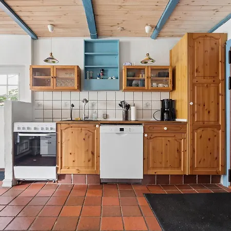 Charming 45 M House In Peaceful Setting Feriehus